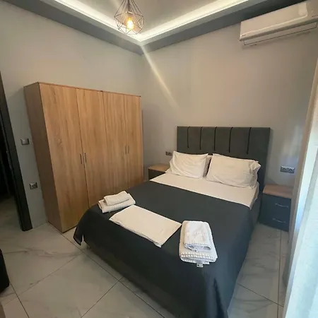 Greysuites * Cavala