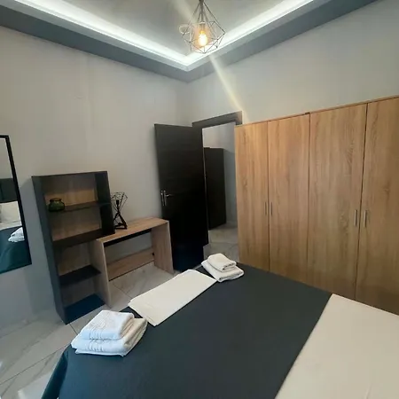 Greysuites * Cavala